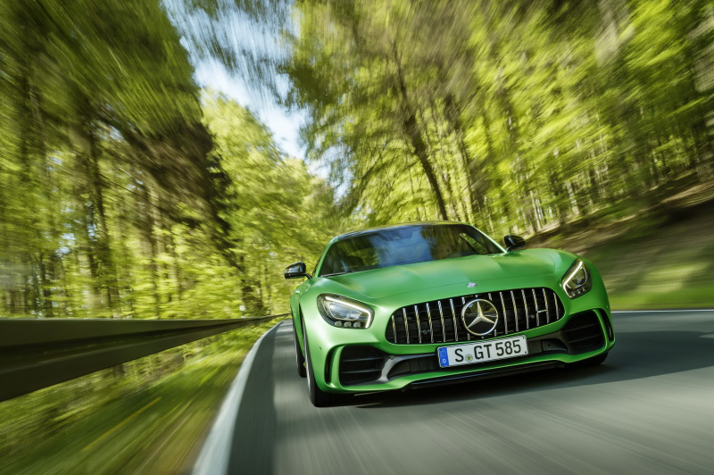 Illustration for article titled Mercedes-AMG GT R: This Is More Of It (And My God Is It Green)